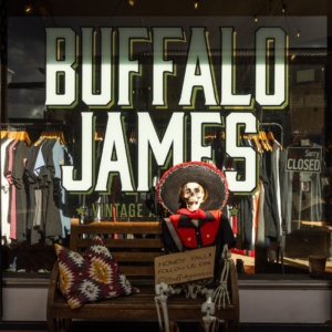 Buffalo James Window Shopping